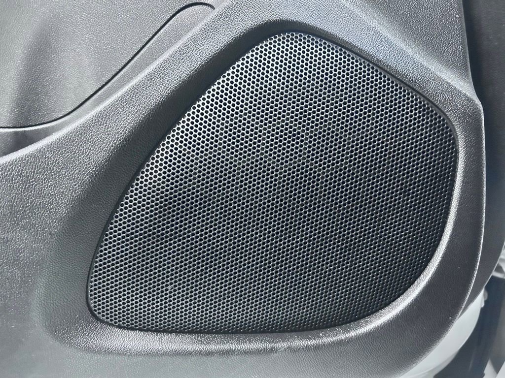 Used 2016 Chevrolet Malibu LT image 6