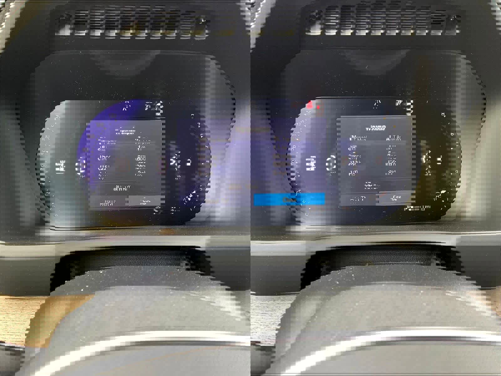 New 2026 Volvo XC90 B5 Plus w/ Protection Package AWD/4WD image 19