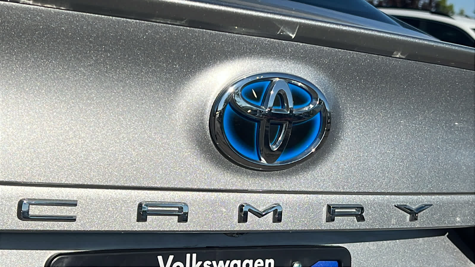 Used 2020 Toyota Camry SE w/ Sunroof Package FWD image 28