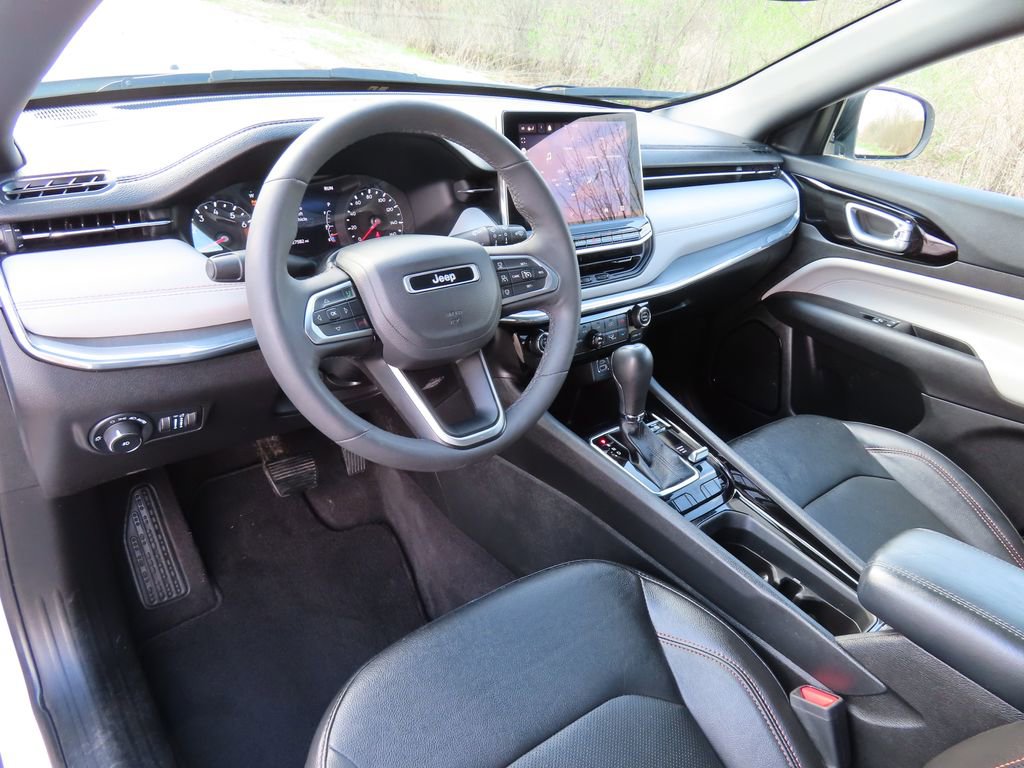 Certified 2023 Jeep Compass Limited AWD/4WD image 21