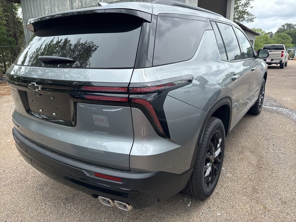 New 2026 Chevrolet Traverse LT image 3