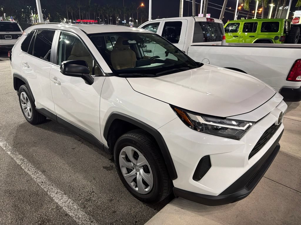 Used 2025 Toyota RAV4 LE FWD image 3