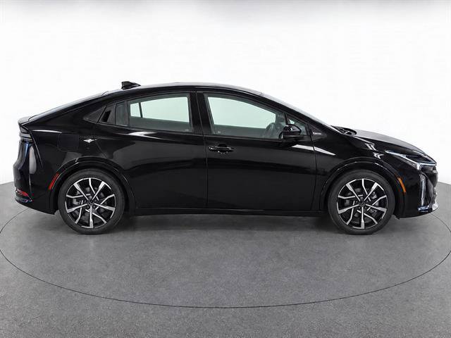 New 2027 Toyota Prius Plug-In Hybrid w/ Limited Premium Package FWD image 8