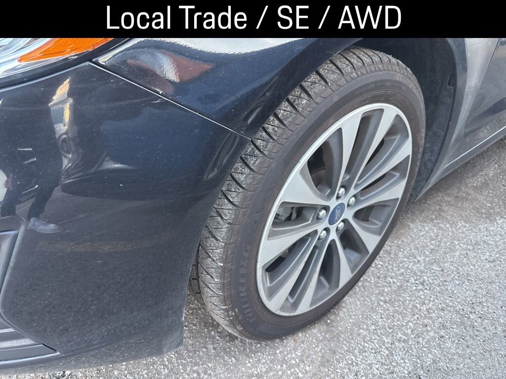 Used 2020 Ford Fusion SE image 3