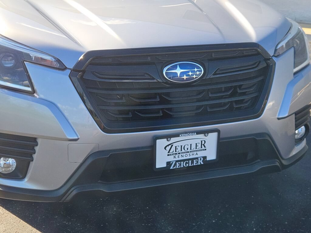 Used 2023 Subaru Forester Premium AWD/4WD image 5