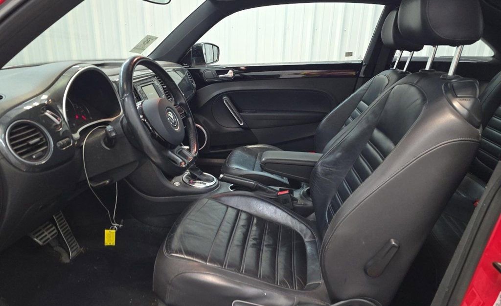 Used 2012 Volkswagen Beetle 2.0T FWD image 6