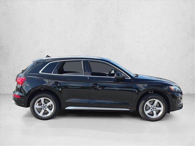 Certified 2023 Audi Q5 2.0T Premium w/ Convenience Package AWD/4WD image 4