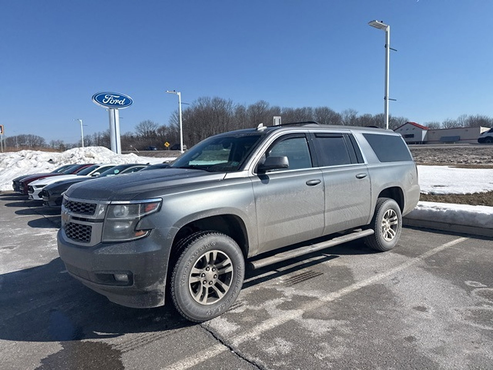 Used 2018 Chevrolet Suburban LT image 10