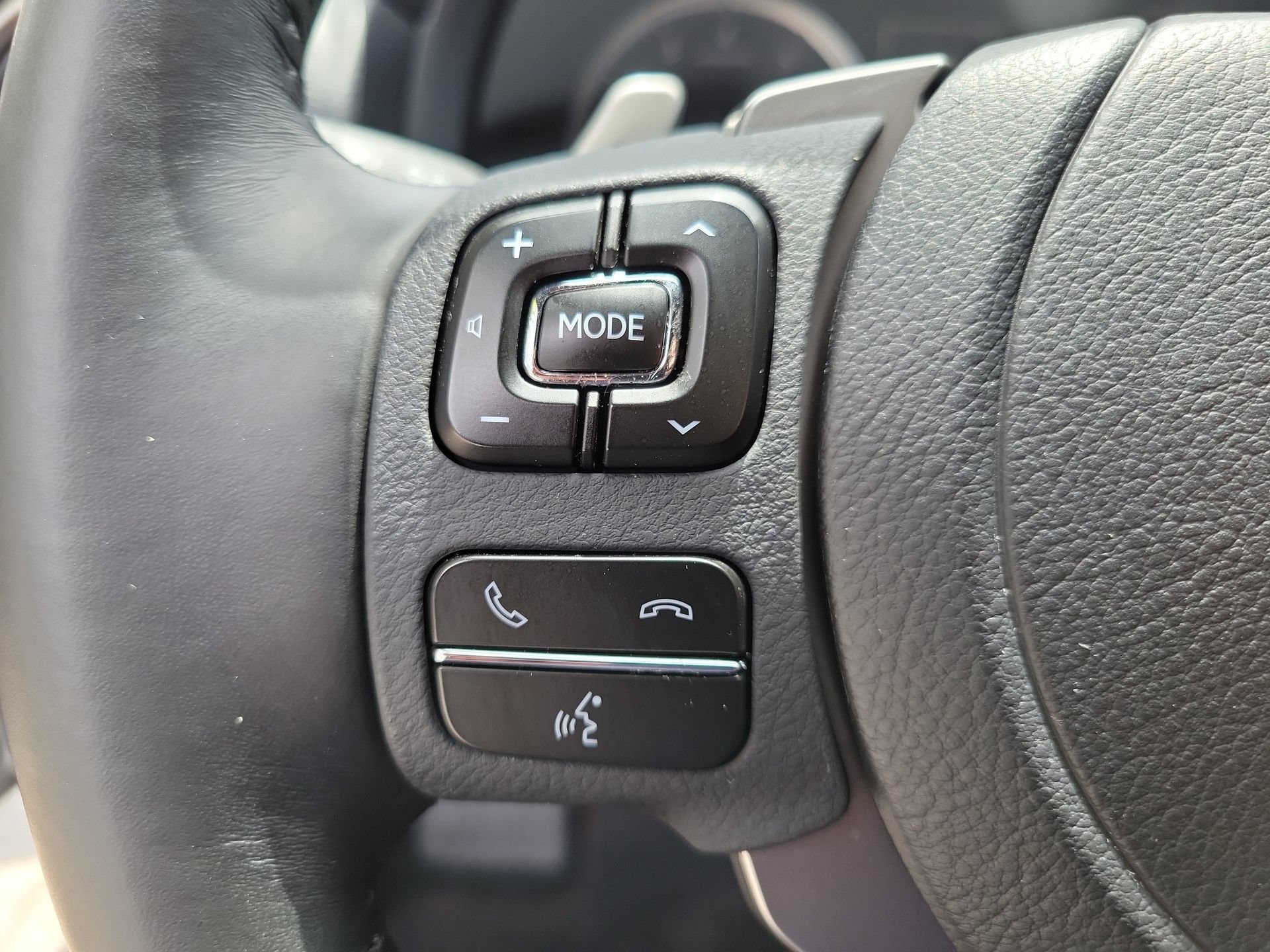 Used 2024 Lexus RC 300 w/ Premium Package RWD image 27