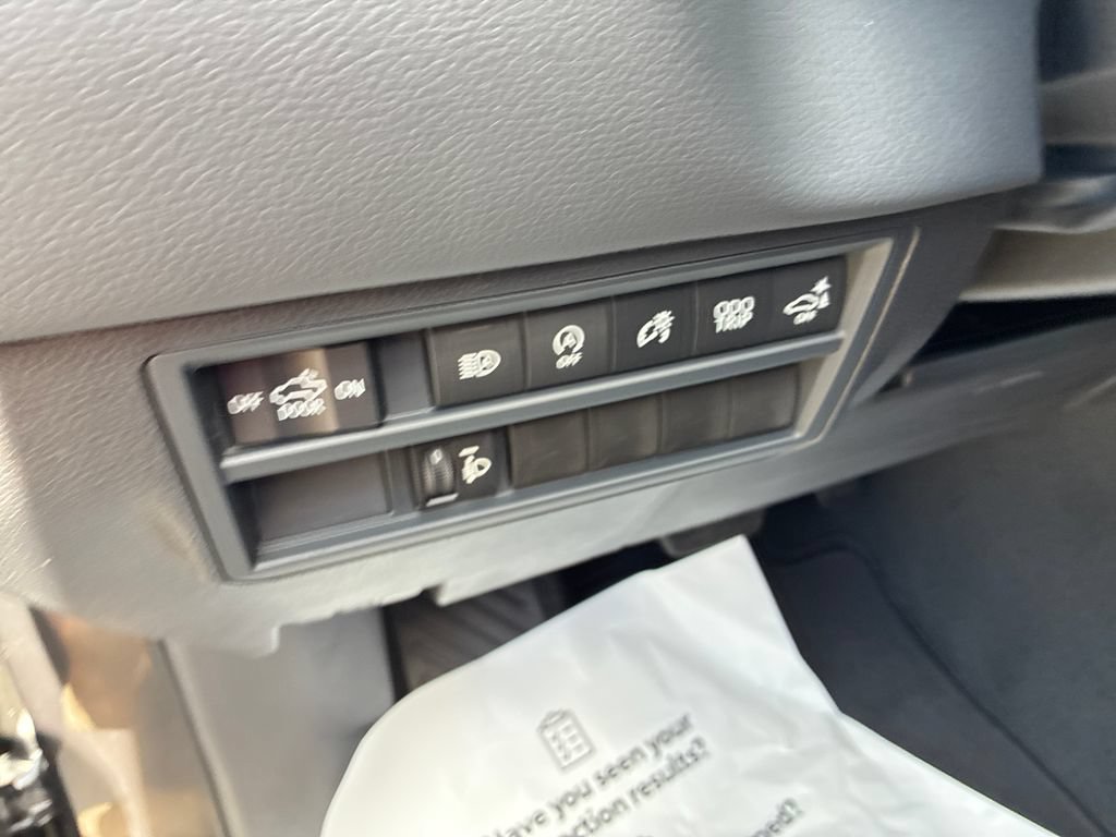 New 2026 Toyota Tundra Limited AWD/4WD image 29