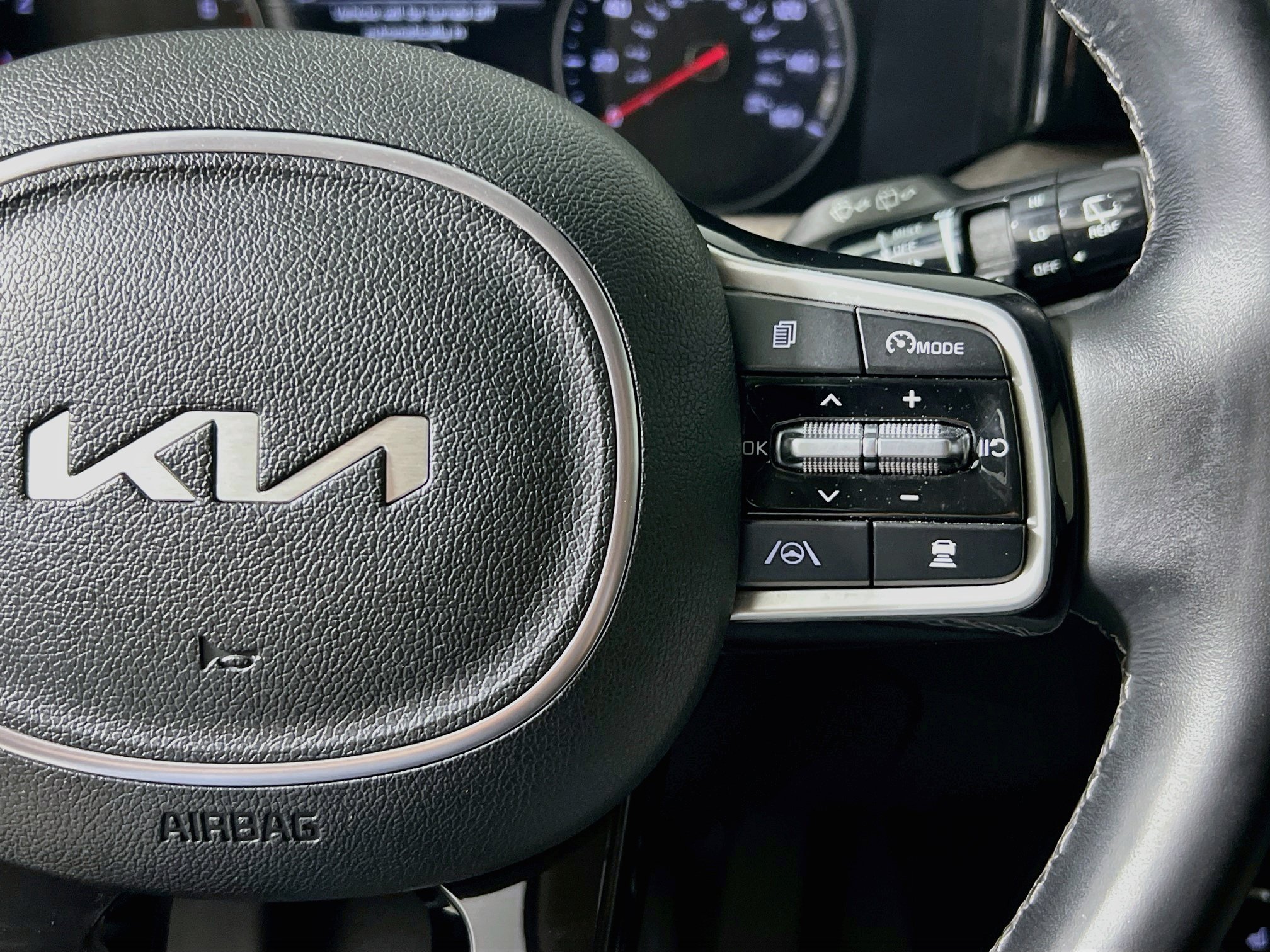 Used 2022 Kia Sorento EX w/ Panoramic Sunroof Package FWD image 19
