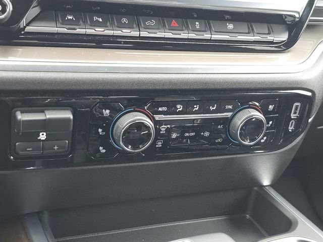 Used 2022 Chevrolet Silverado 1500 High Country image 5