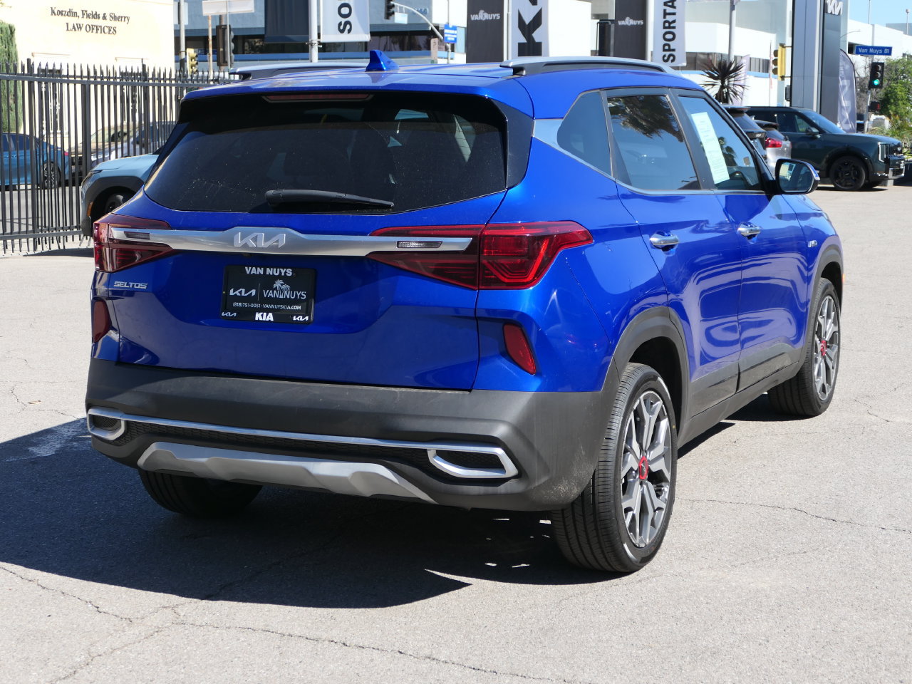 Certified 2023 Kia Seltos SX AWD/4WD image 3