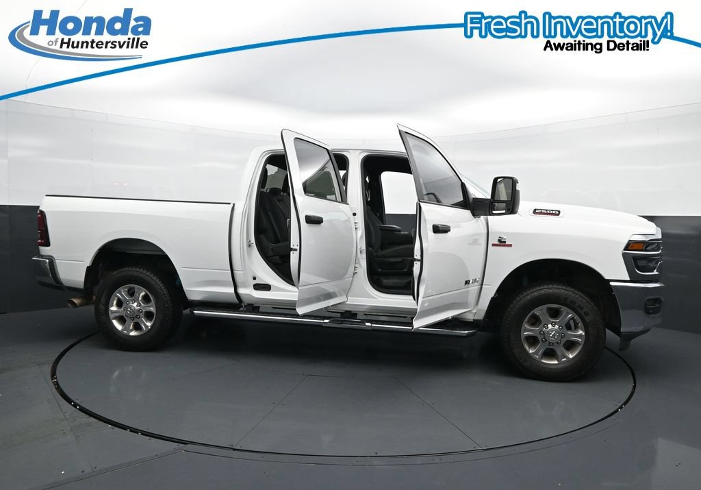 Used 2025 RAM 2500 Big Horn AWD/4WD image 43