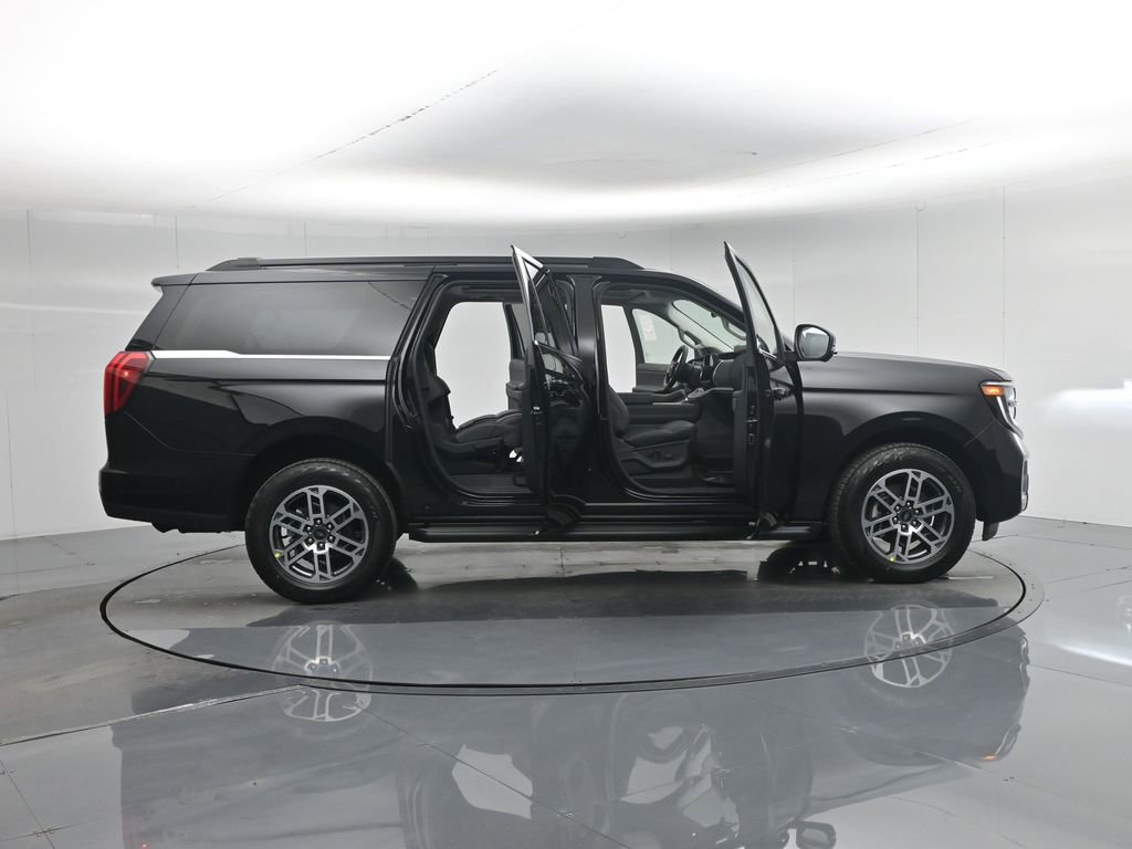 New 2026 Ford Expedition Max Active AWD/4WD image 4