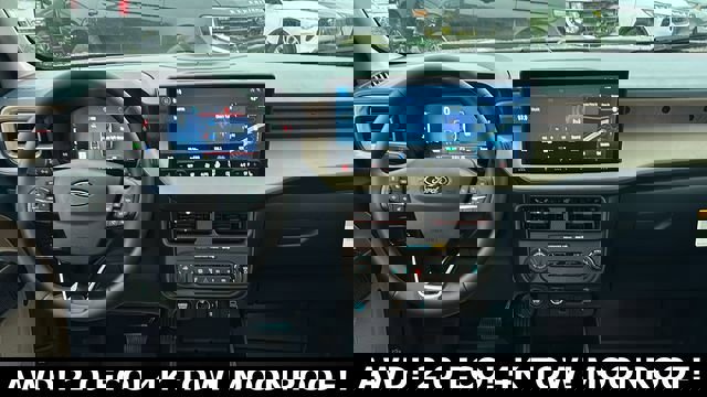 New 2026 Ford Maverick Lariat w/ 4K Tow Package image 6