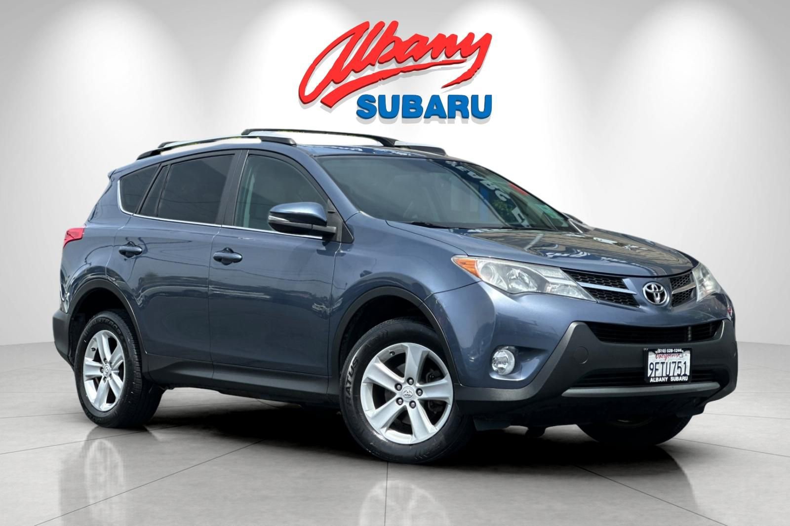 Used 2014 Toyota RAV4 XLE AWD/4WD image 2