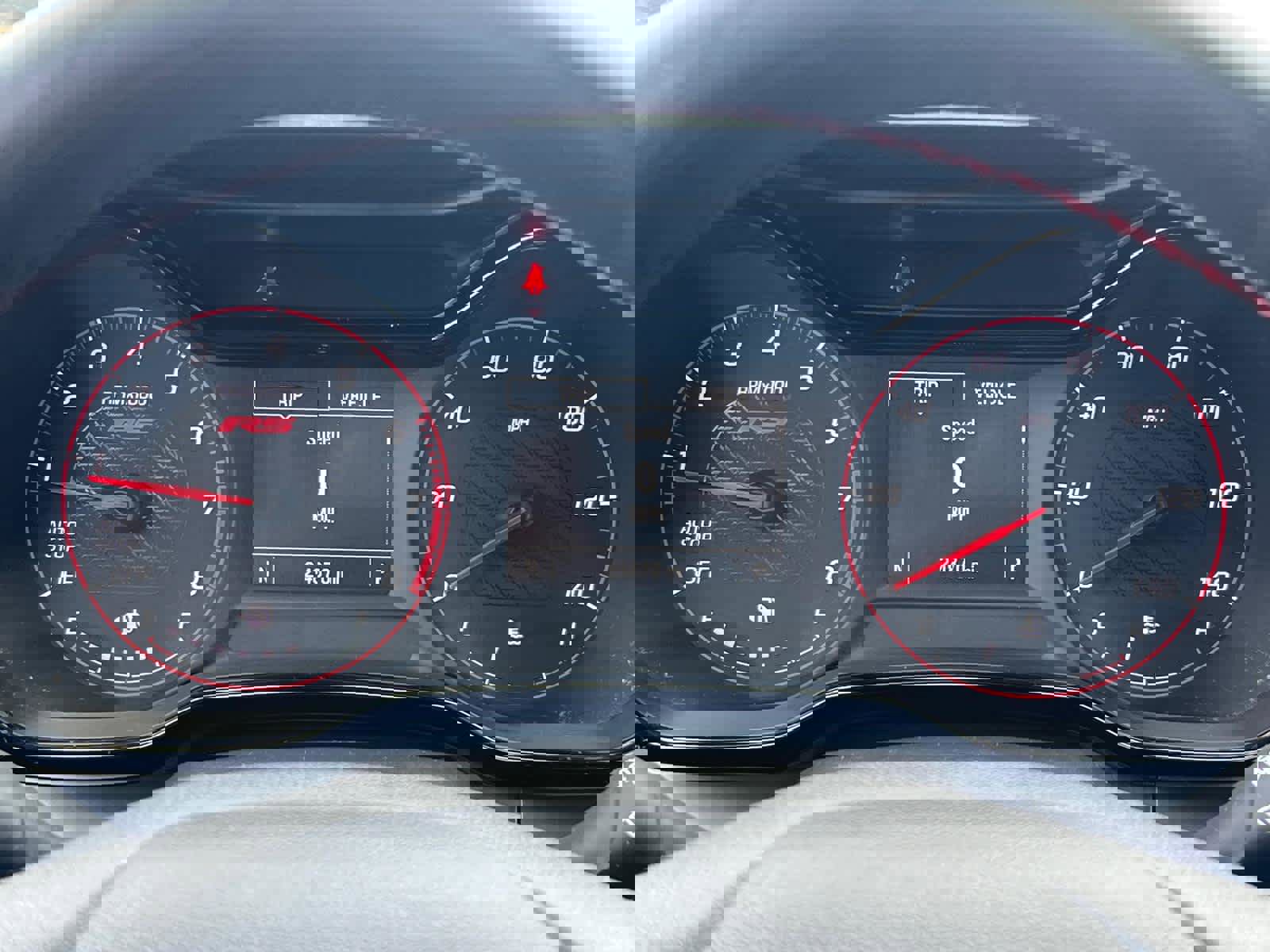 Certified 2024 Chevrolet Trax RS w/ Driver Confidence Package image 17