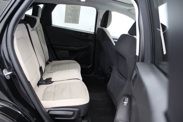 Used 2022 Ford Escape SE w/ SE Sport Appearance Package AWD/4WD image 24