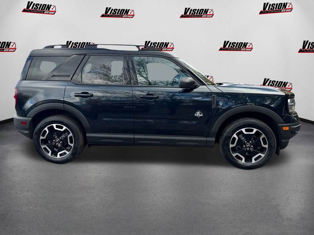 Used 2022 Ford Bronco Sport Outer Banks w/ Tech Package image 4