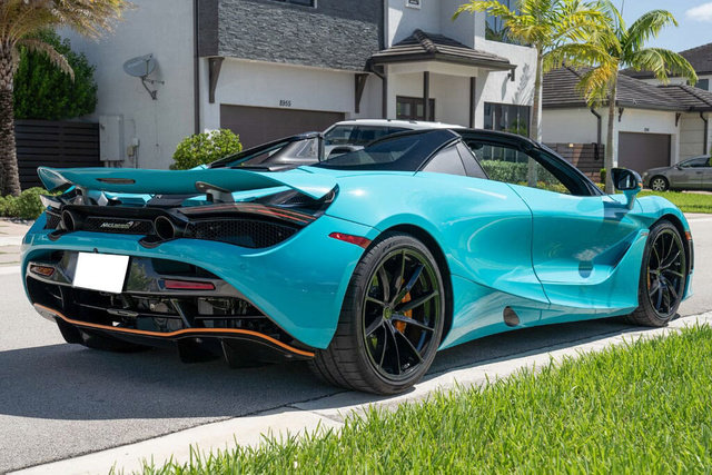 Used 2022 McLaren 720S Spider RWD image 8