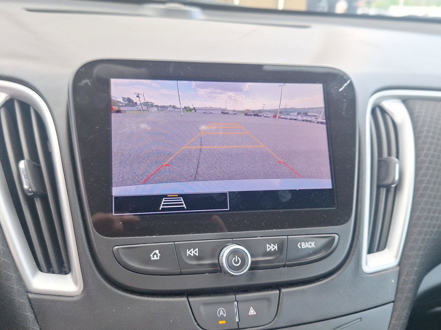 Used 2024 Chevrolet Malibu LT FWD image 25