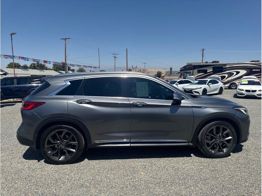Used 2019 INFINITI QX50 Essential w/ Sensory Package AWD/4WD image 4