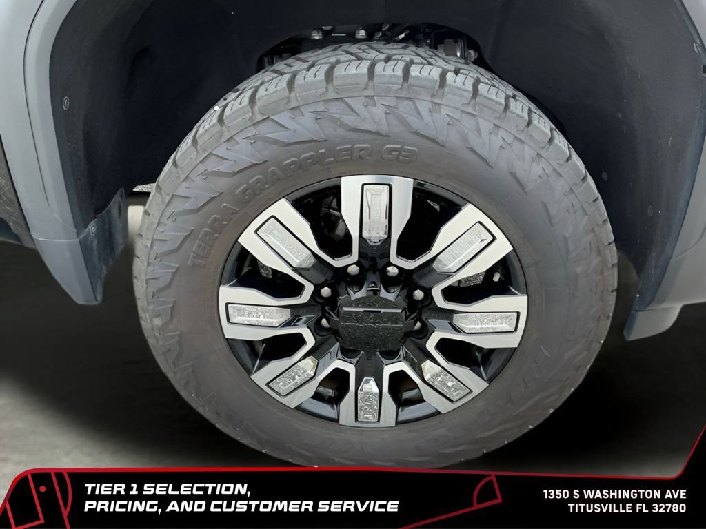 Used 2024 GMC Sierra 2500 Denali AWD/4WD image 48