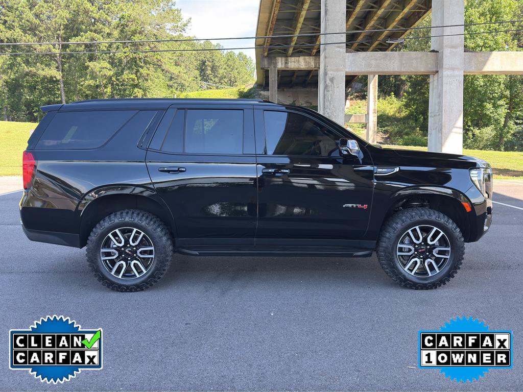 Used 2024 GMC Yukon AT4 w/ Technology Package AWD/4WD image 2