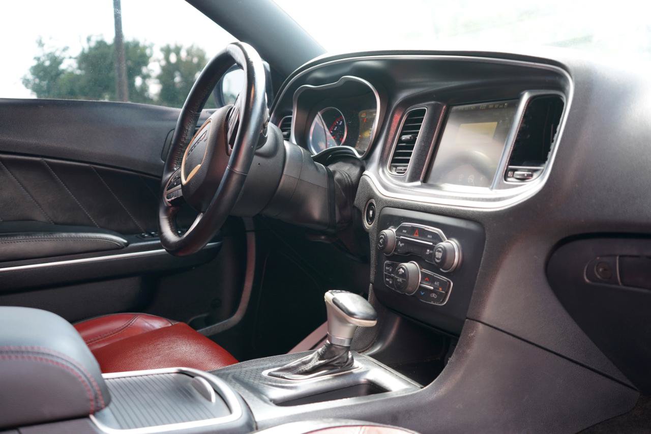Used 2016 Dodge Charger SXT w/ Plus Group RWD image 11