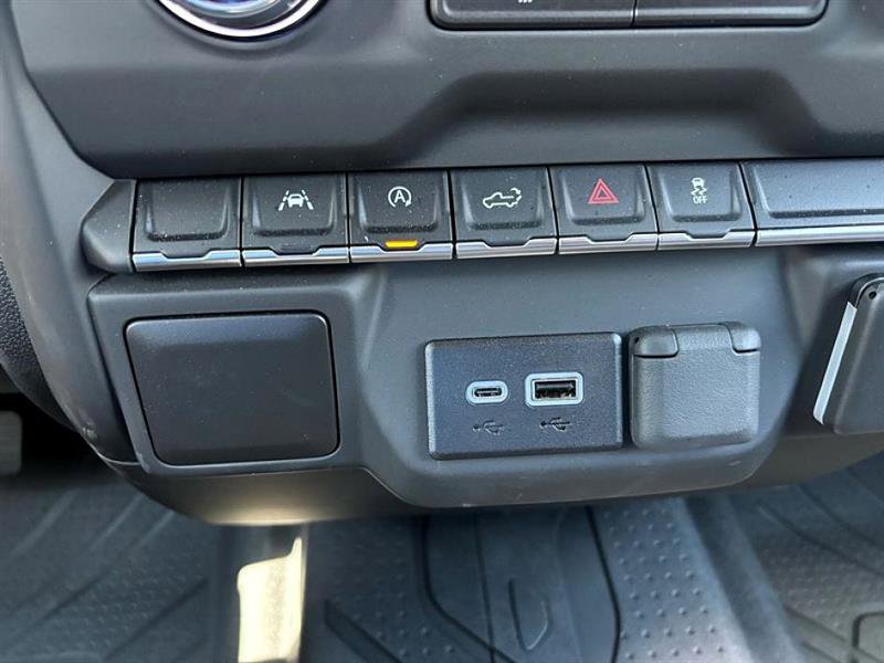 Used 2025 Chevrolet Silverado 1500 Custom image 22