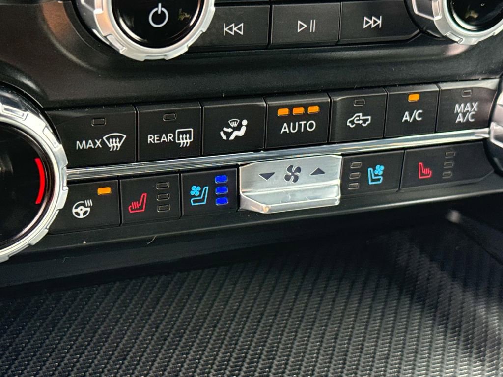 Certified 2022 Ford F150 Raptor w/ Equipment Group 801A High image 29