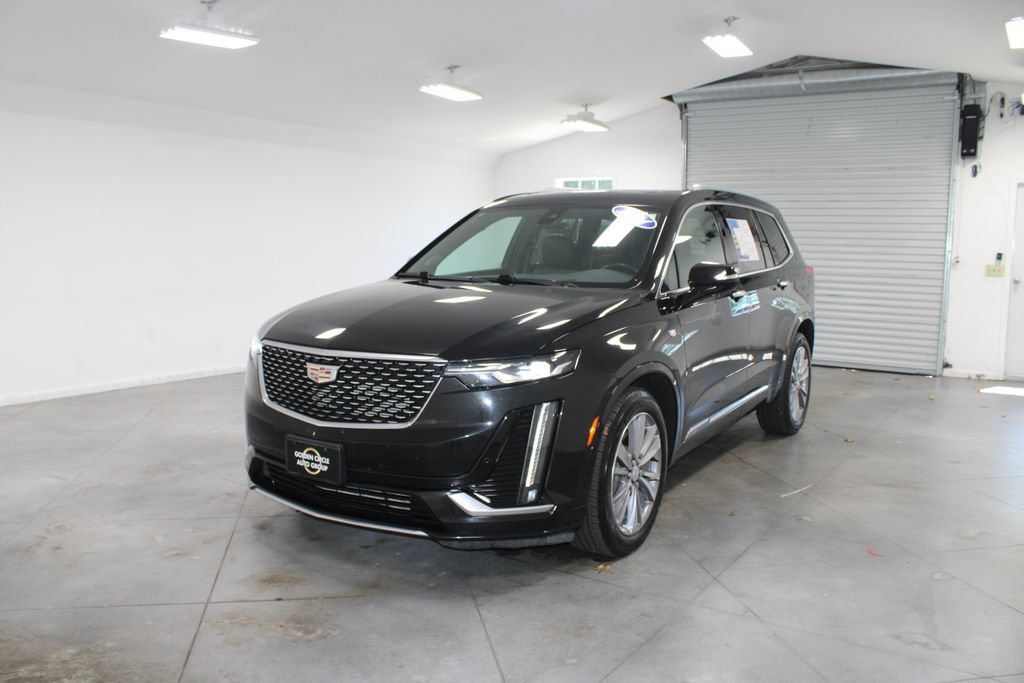 Used 2024 Cadillac XT6 Premium Luxury AWD/4WD image 4