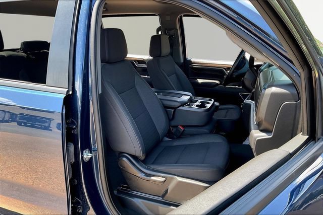 Used 2023 Chevrolet Silverado 1500 LT AWD/4WD image 19
