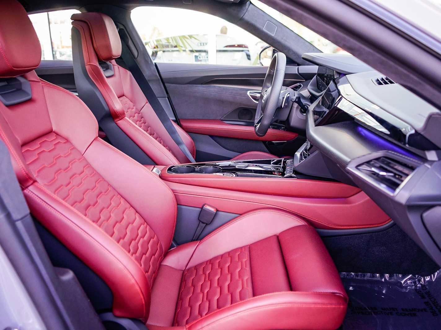 Used 2024 Audi e-tron GT Prestige w/ Prestige Package image 15