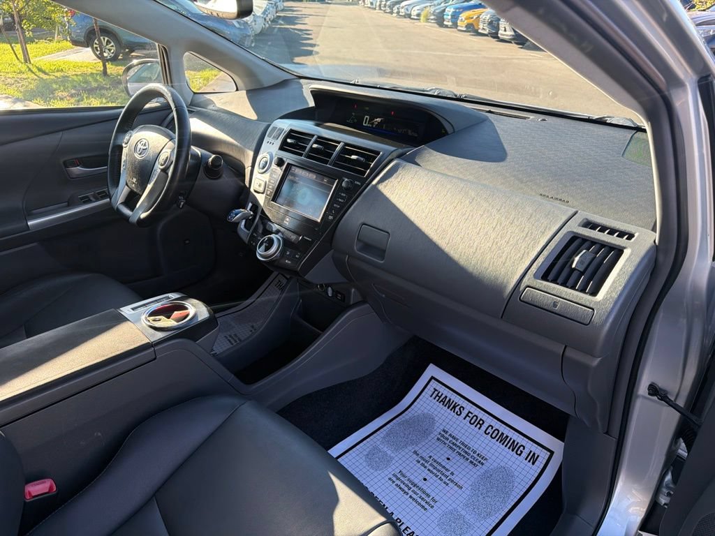 Used 2014 Toyota Prius V Five FWD image 13
