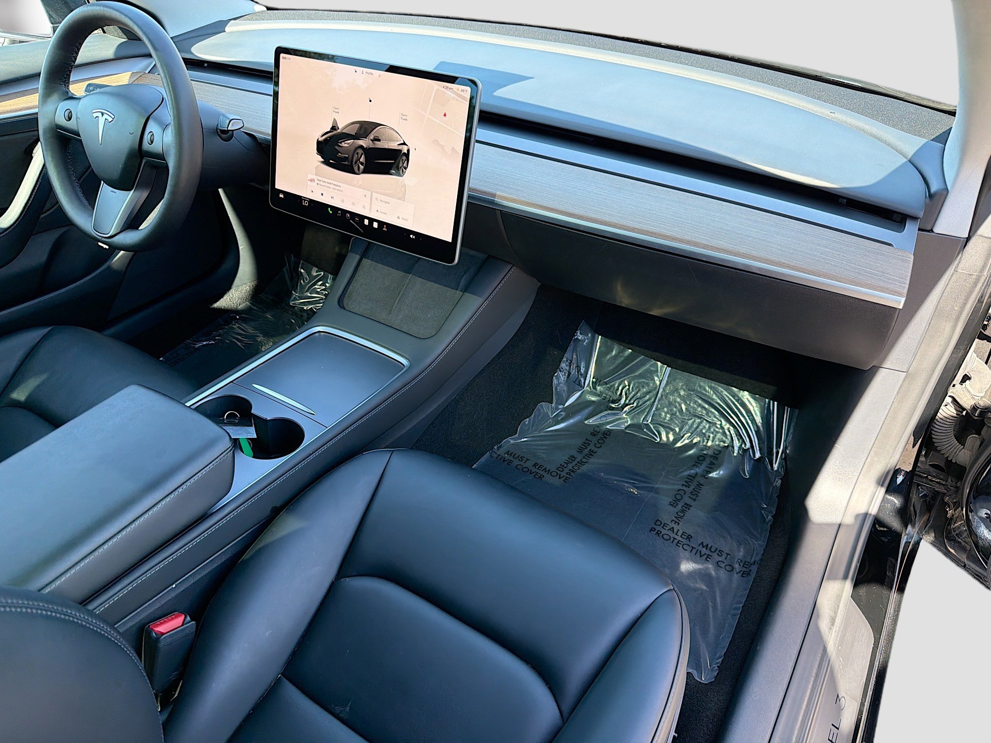 Used 2023 Tesla Model 3 Standard Range image 13