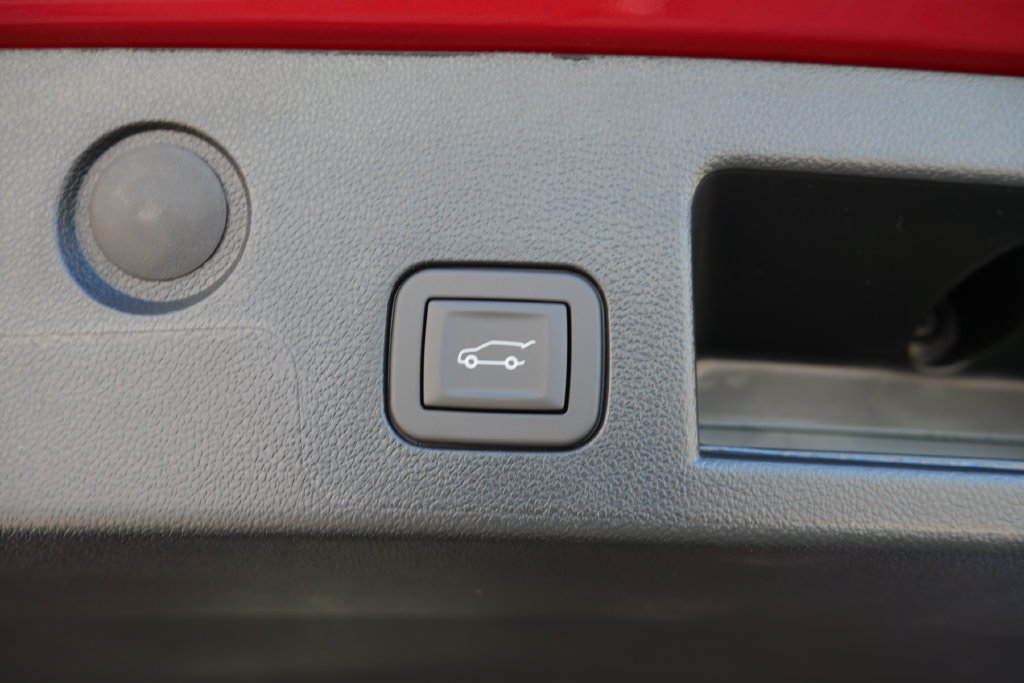 New 2027 Chevrolet Equinox ACTIV w/ Convenience Package III AWD/4WD image 8