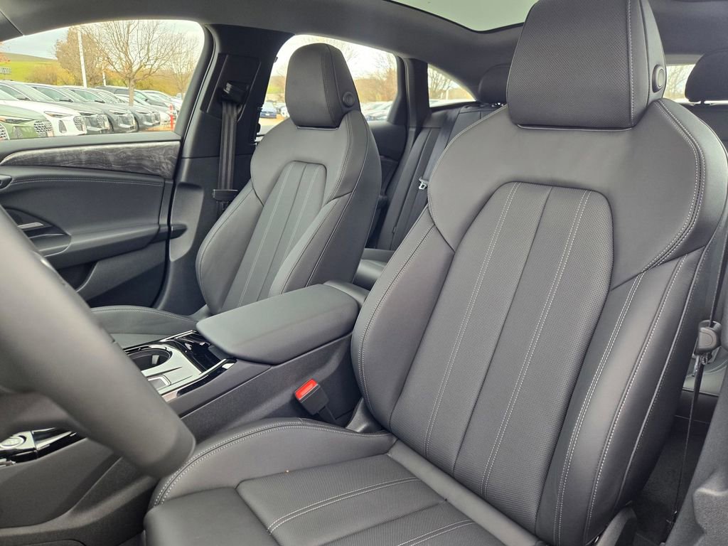 New 2025 Audi A6 e-tron Premium Plus image 19