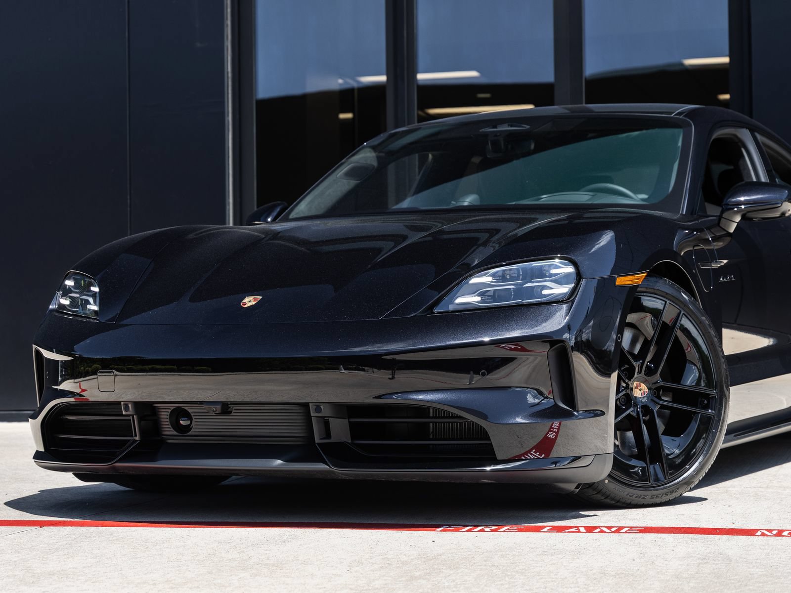 New 2026 Porsche Taycan GTS AWD/4WD image 7