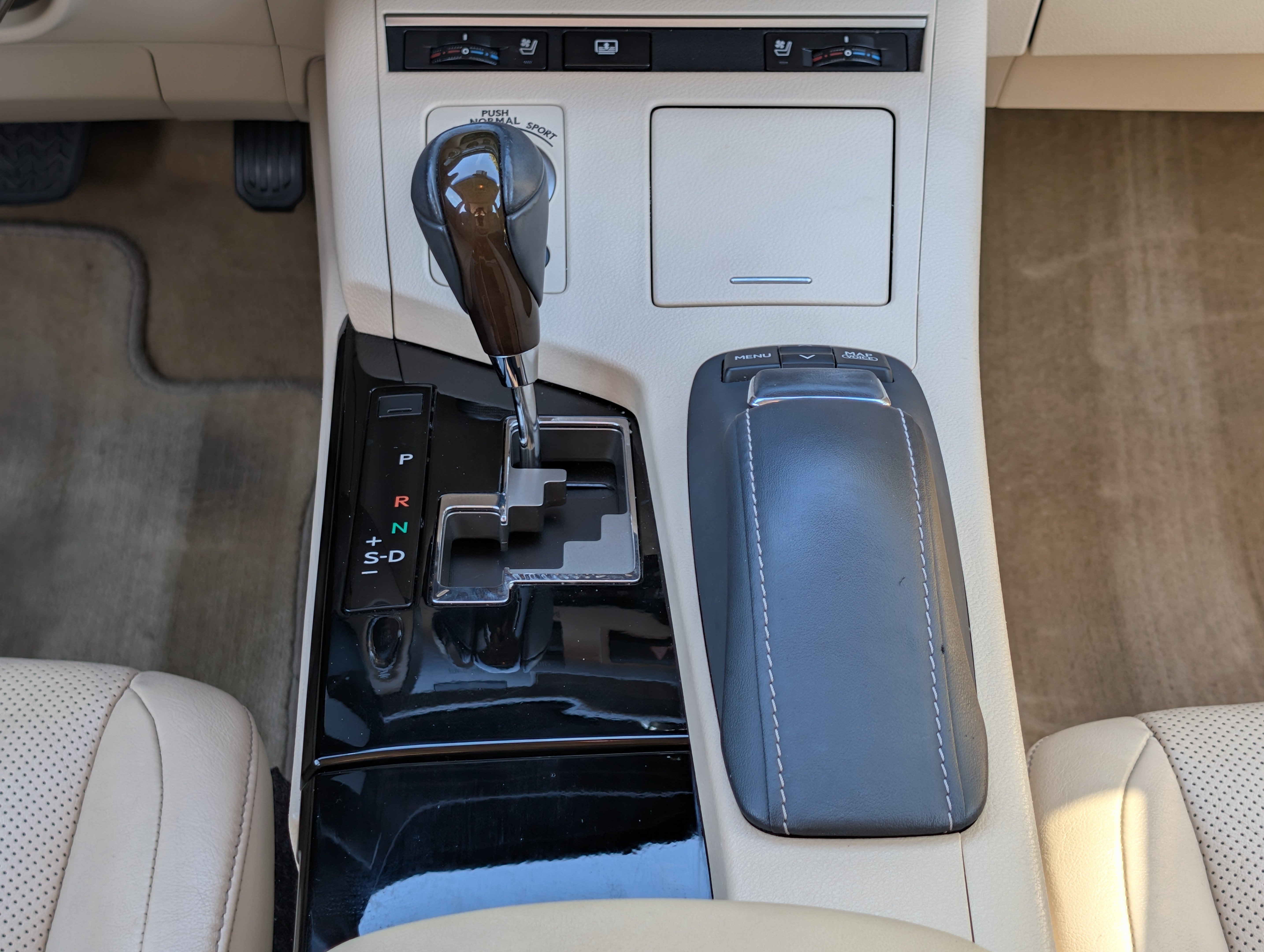 Used 2014 Lexus ES 350 w/ Luxury Package FWD image 25