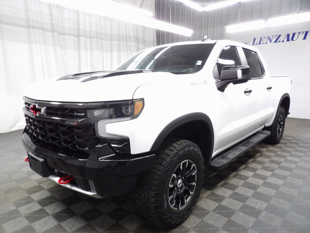 Used 2024 Chevrolet Silverado 1500 ZR2 w/ Technology Package image 4