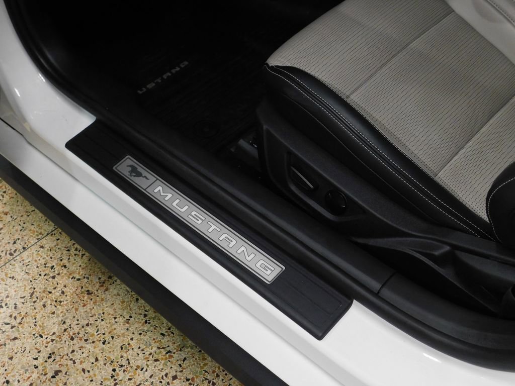 Used 2025 Ford Mustang GT Premium RWD image 38