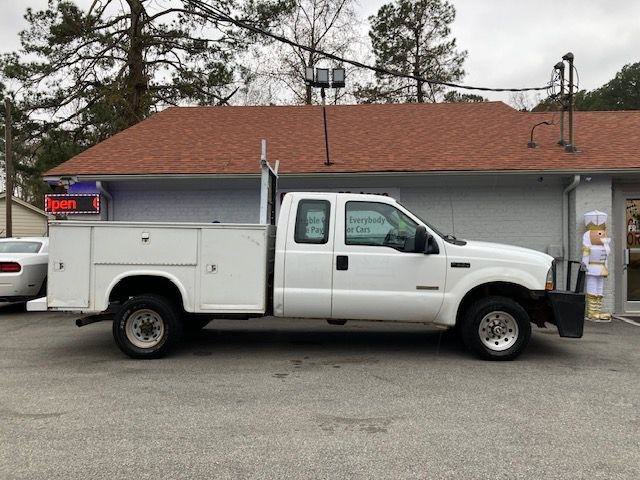 Used 2004 Ford F350 XL AWD/4WD image 4