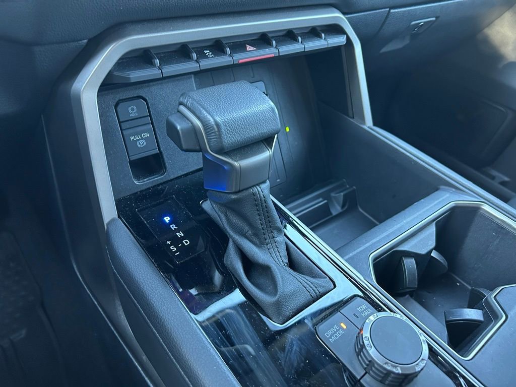 Used 2024 Toyota Tundra Limited image 28