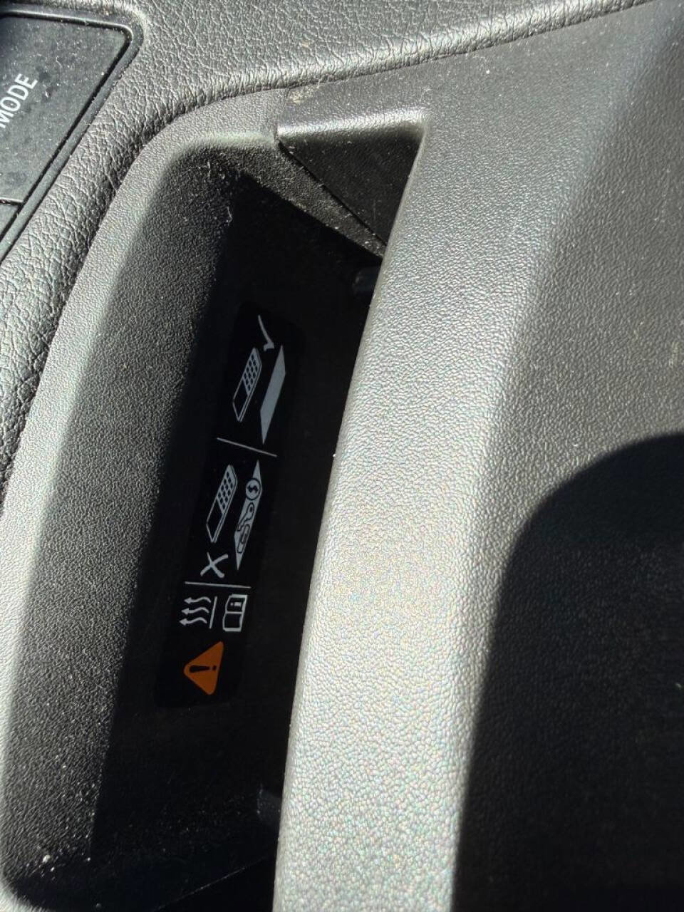 Used 2022 Cadillac XT6 Premium Luxury w/ Technology Package image 18