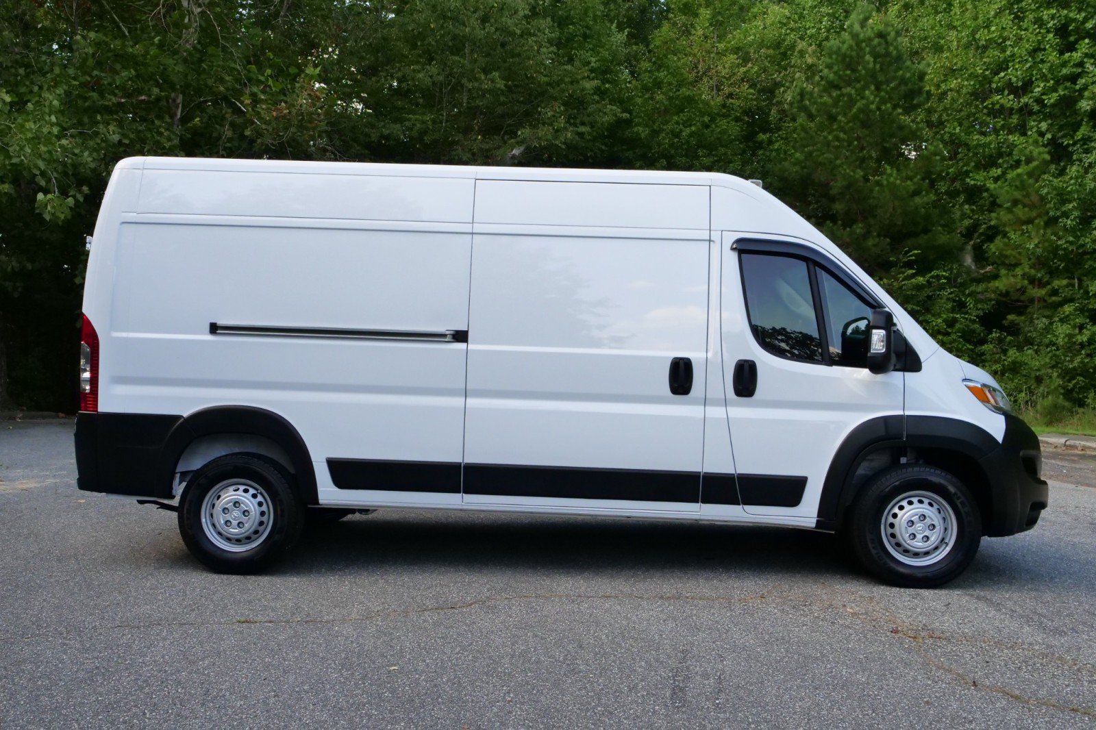 Used 2024 RAM ProMaster 2500 FWD image 37