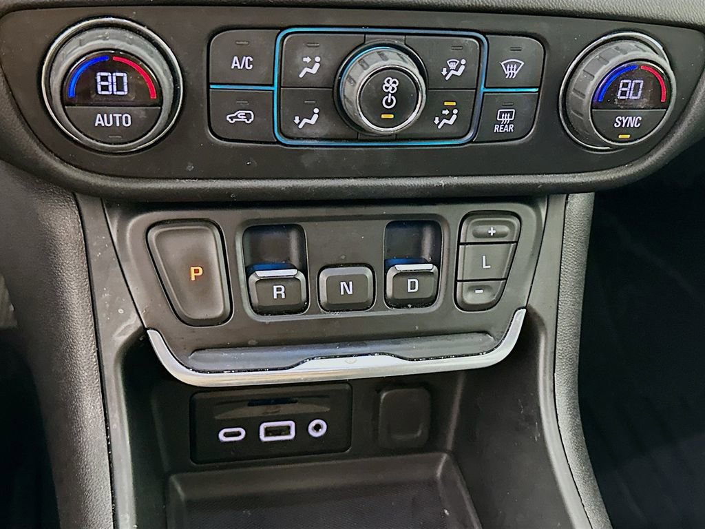 Used 2021 GMC Terrain SLT image 22