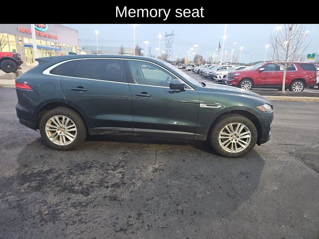 Used 2017 Jaguar F-PACE Prestige image 5
