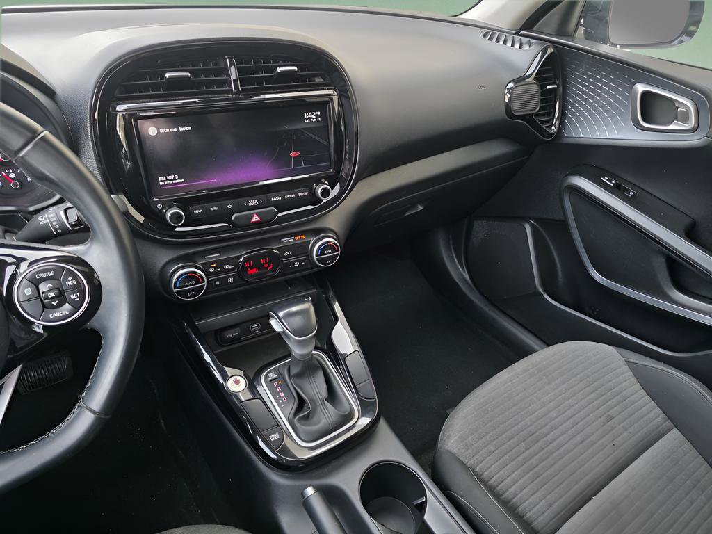 Used 2022 Kia Soul GT-Line image 29
